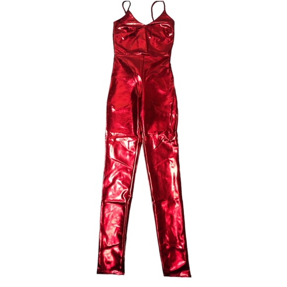 🎃Women’s Red Metallic jumpsuit varios sizes❤️ - Picture 9 of 12